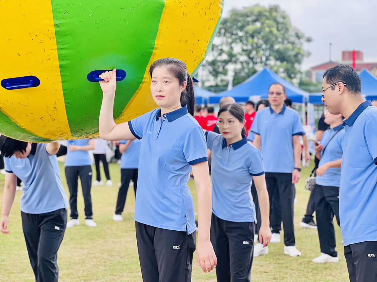 2023年11月，公司选派职工运动员代表参加珠海港集团第十四届职工运动会